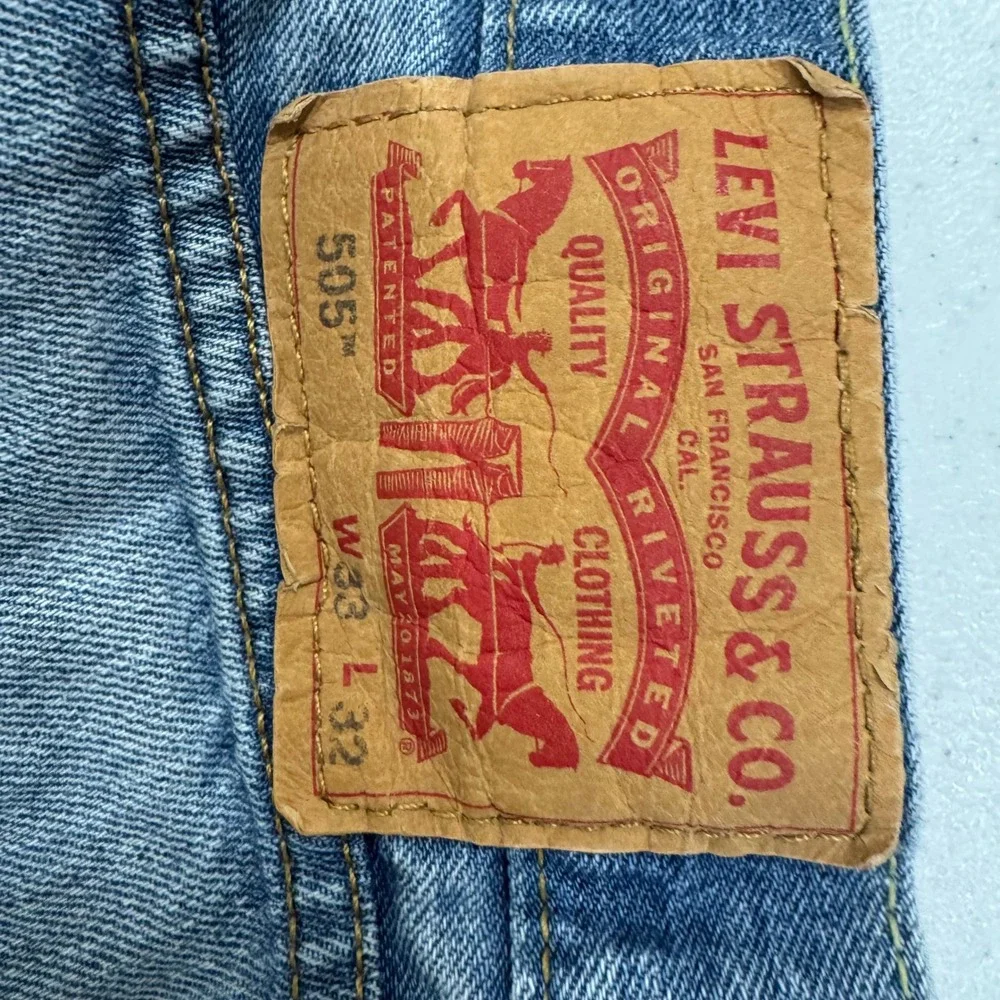 Levis 505 Regular‎ Fit Straight Leg Light Wash Blue Jeans W33 L32 Distressed